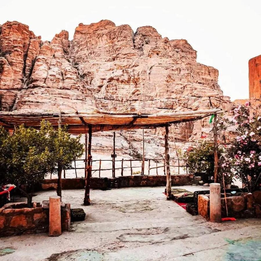 Bedouin Nature Travels วาดี มูซา ภายนอก รูปภาพ