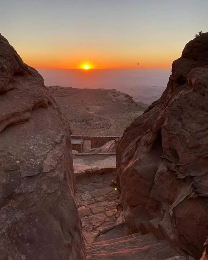 Bedouin Nature Travels วาดี มูซา ภายนอก รูปภาพ