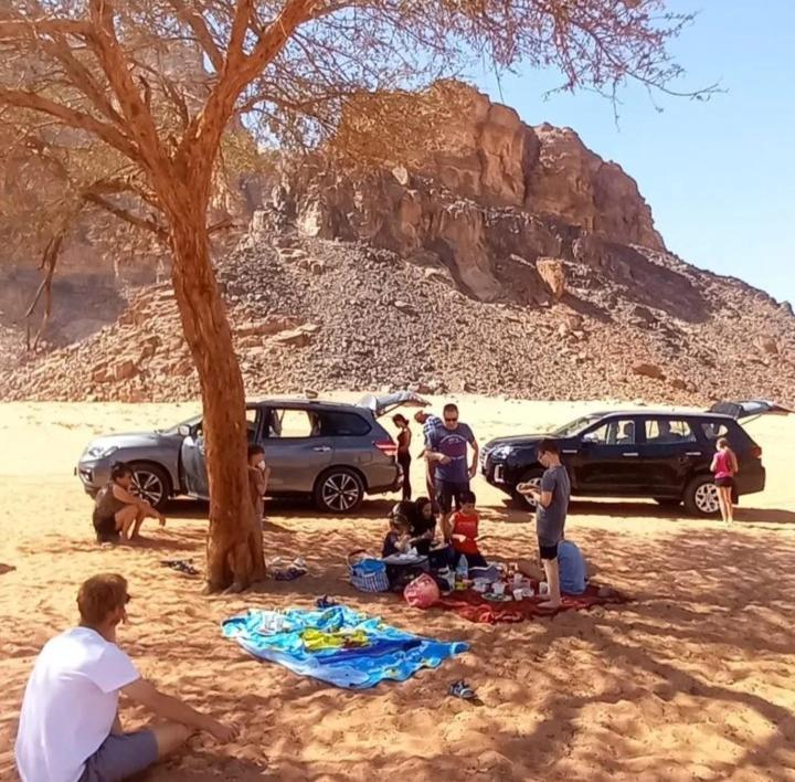 Bedouin Nature Travels วาดี มูซา ภายนอก รูปภาพ