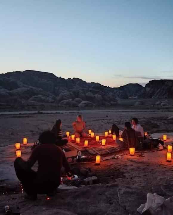 Bedouin Nature Travels วาดี มูซา ภายนอก รูปภาพ